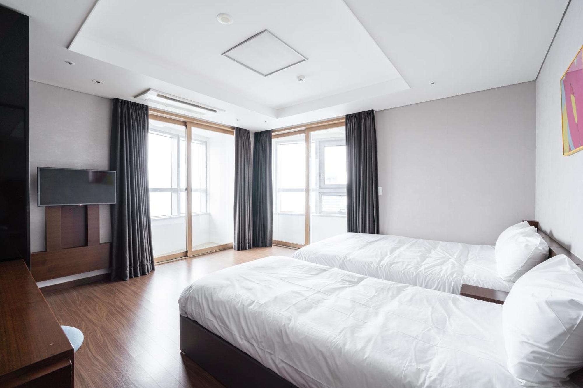 Urbanstay Haeundae Station 釜山広域市 エクステリア 写真