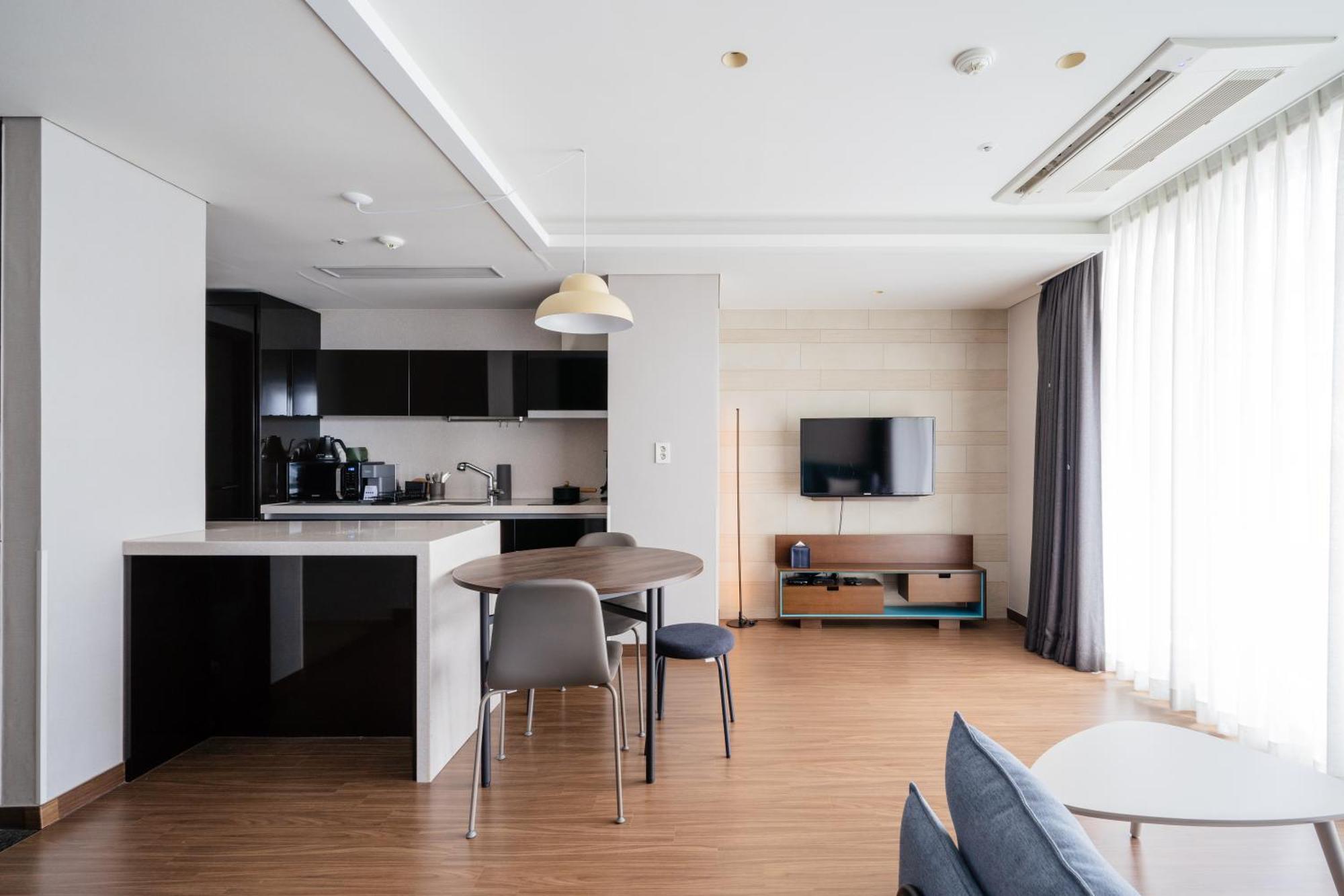 Urbanstay Haeundae Station 釜山広域市 エクステリア 写真