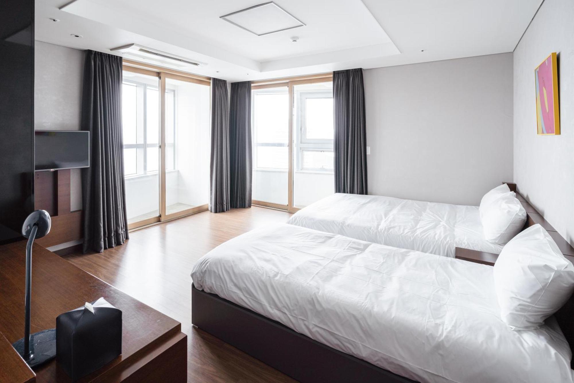 Urbanstay Haeundae Station 釜山広域市 エクステリア 写真