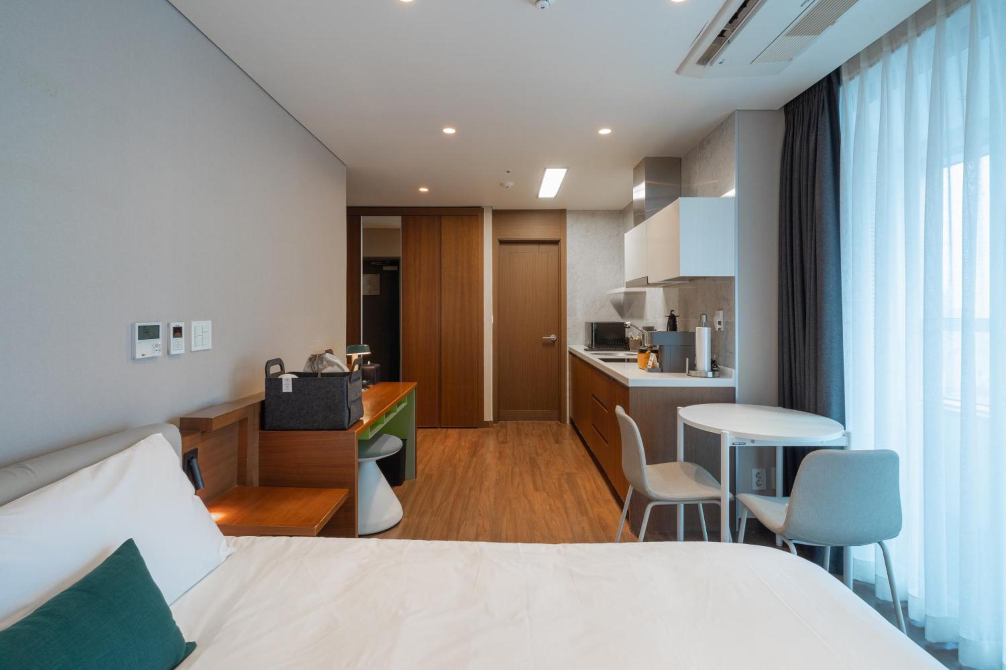 Urbanstay Haeundae Station 釜山広域市 エクステリア 写真